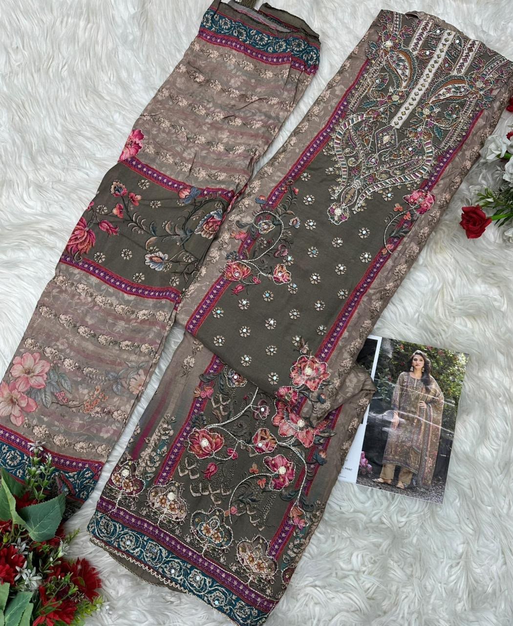 Pure viscous Maslin digital print with aari and hand work - Image 3