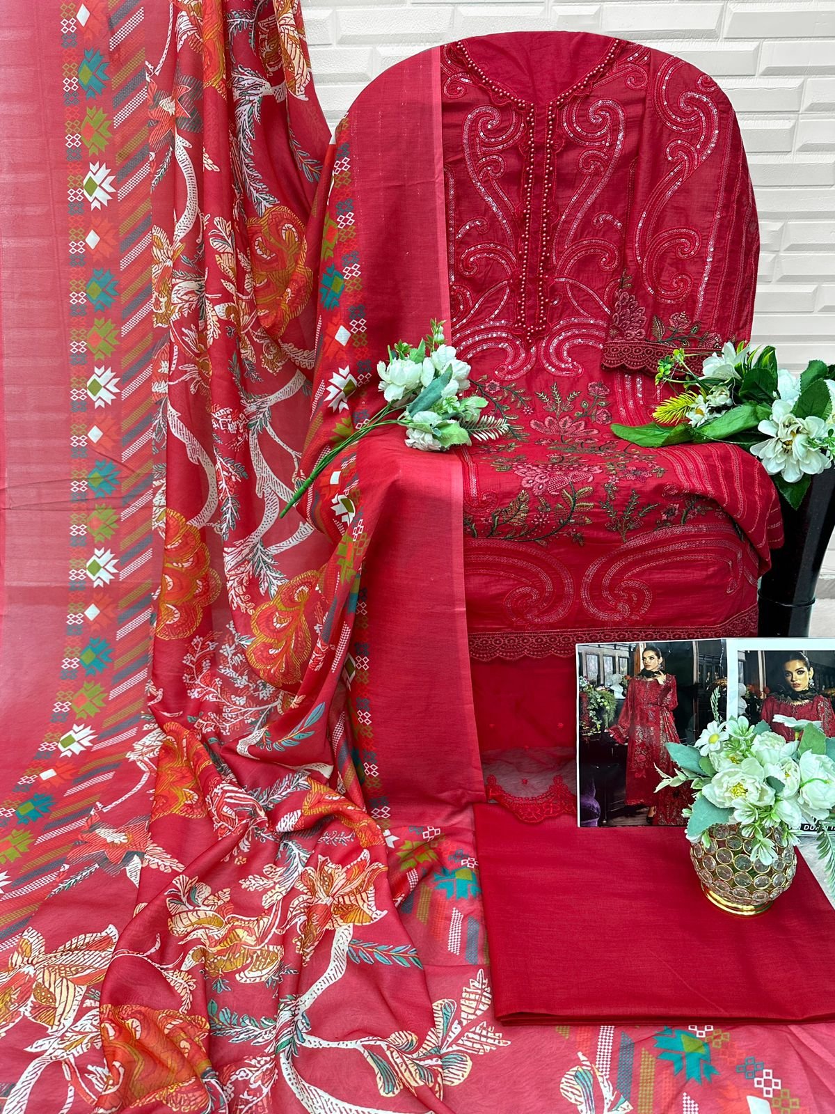 FLORENT D NO :- 1079ABCD PAKISHTANI WITH CAMBRIC COTTON WITH HEAVY EMBROIDERY WORK TOP Dupatta - Image 2