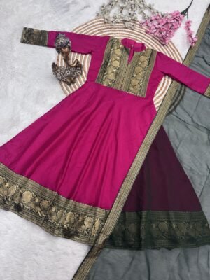 Alternative view of This top made from vichitra silk fabric with Jacquard weaving zari border And Georgette Duppatta with lace border