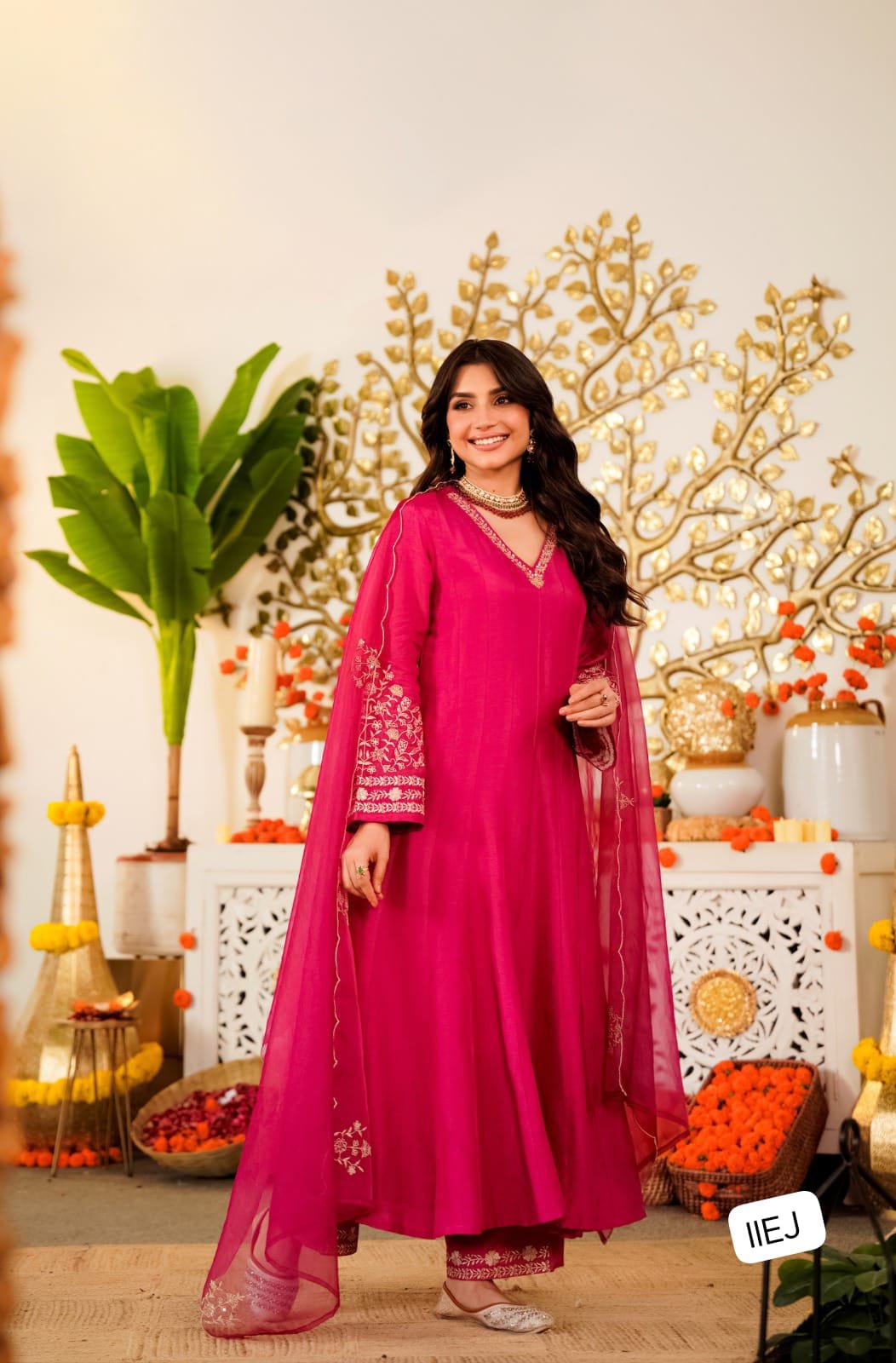 KURTA SET'S WITH PURE VISCOSE CHANDERI SILK WITH SEQUENCE EMBROIDERY WORK WOMEN'S PURE VISCOSE CHANDERI SILK KURTA SET'S - Image 3