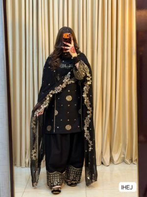 SUIT SET WITH HEAVY FUAX  GEORGETTE  NEW DESIGNER  HEAVY EMBROIDERY SEQUENCE WORK 3 PIS SUIT SET