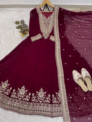 AK COLLECTION GOWN & DUPATTA SET WITH BLOOMING FOX GEORGETTE