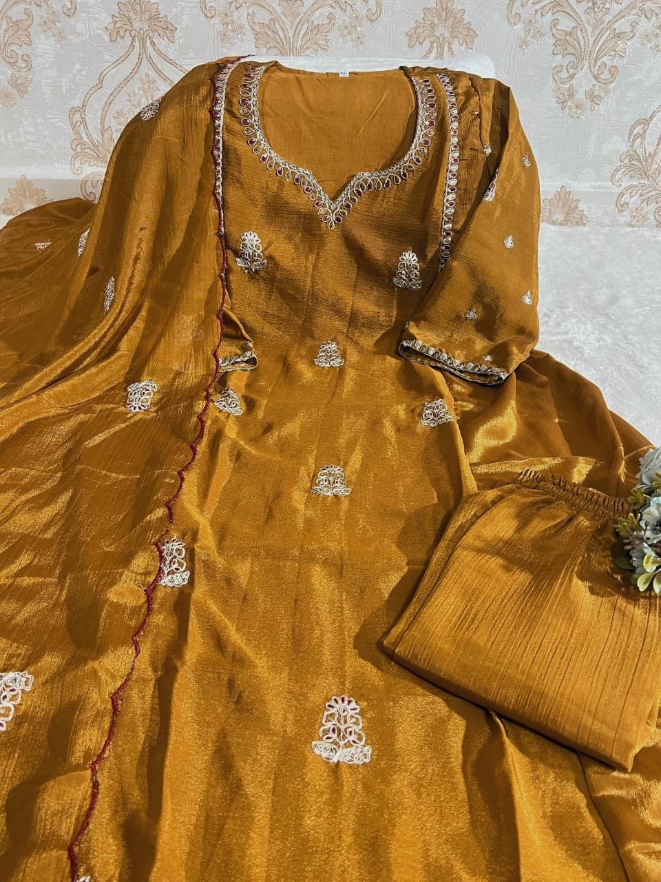 Kurti Pant Dupatta Set WITH Cotton - Image 2
